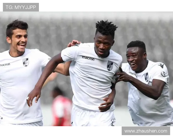 塔普索巴荣膺德甲最佳后卫，状态回暖助力球队竞争力增强